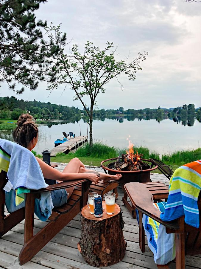 Chalet Le Duc On The - Cozy Waterfront Saint-Andre-Avellin