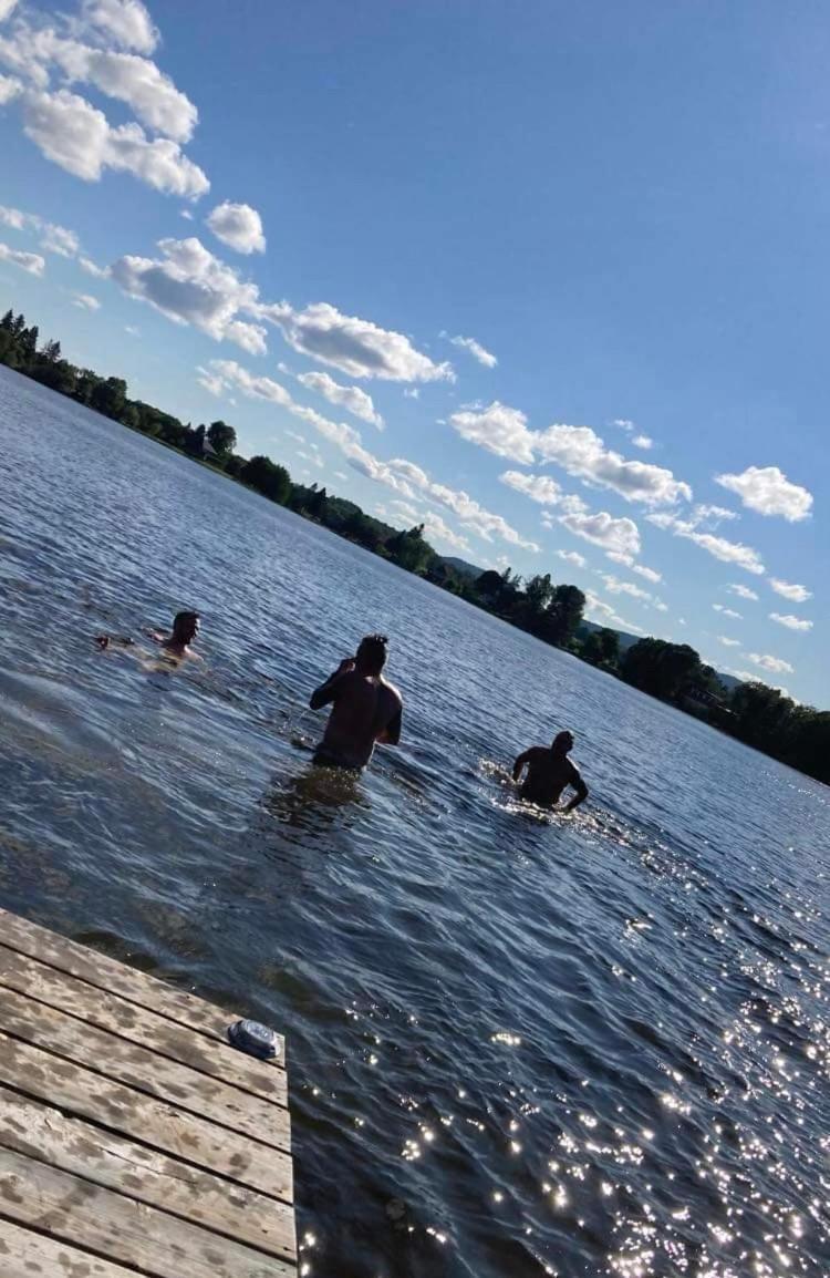 Le Duc On The - Cozy Waterfront * Saint-Andre-Avellin